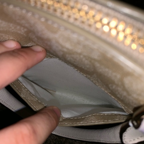 White and Cream Coach purse/satchel - Picture 4 of 7